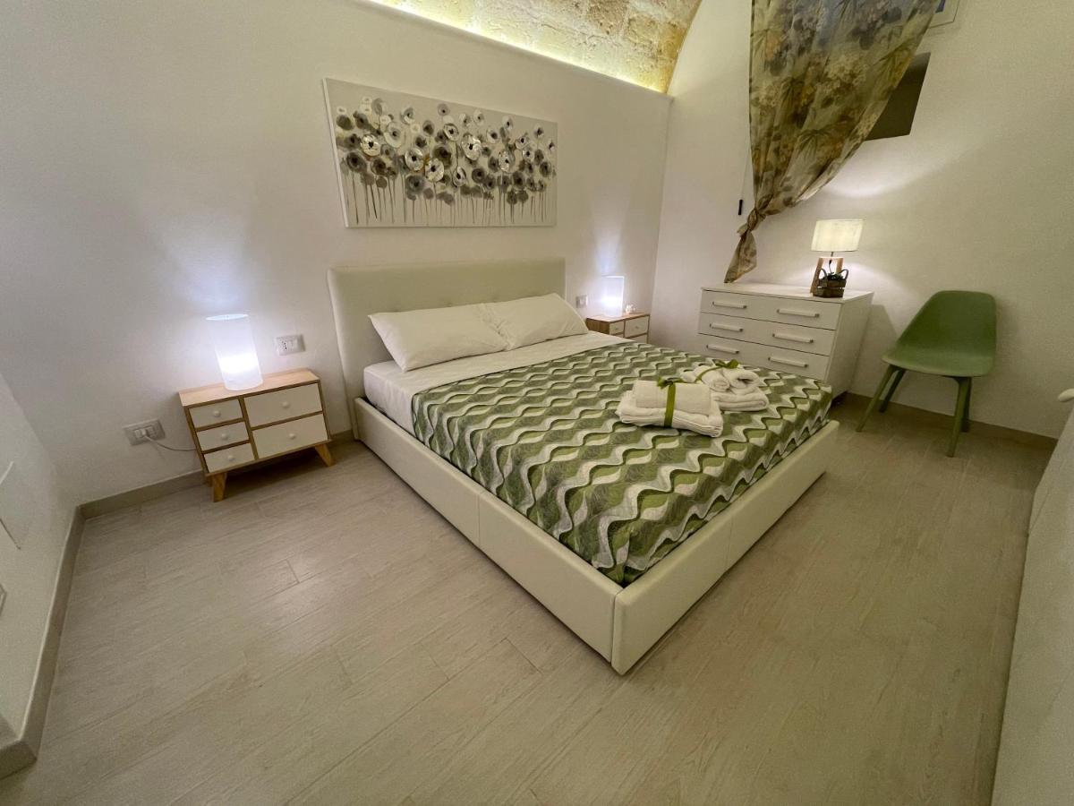 Ferienwohnung La Perla Del Borgo Taranto Exterior foto